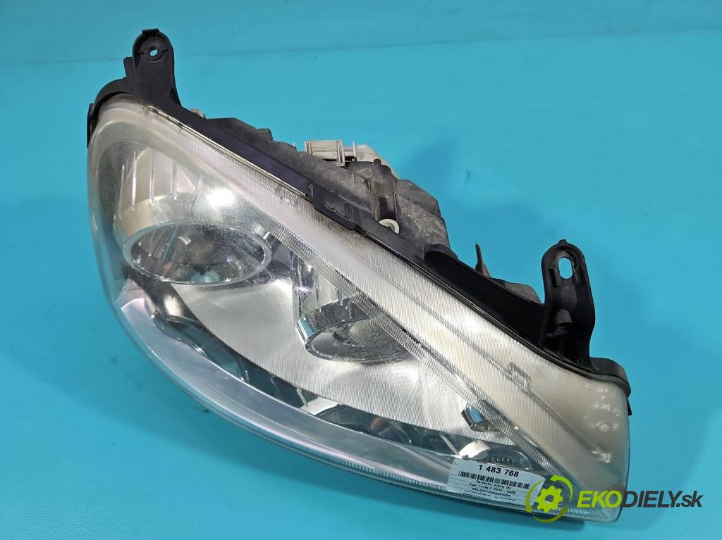 Opel Corsa C 2000-2006 1.2 16V 80 HP manual 59 kW 1229 cm3 3- Reflektor: pravý 0096726 (Svetlo predné pravé)