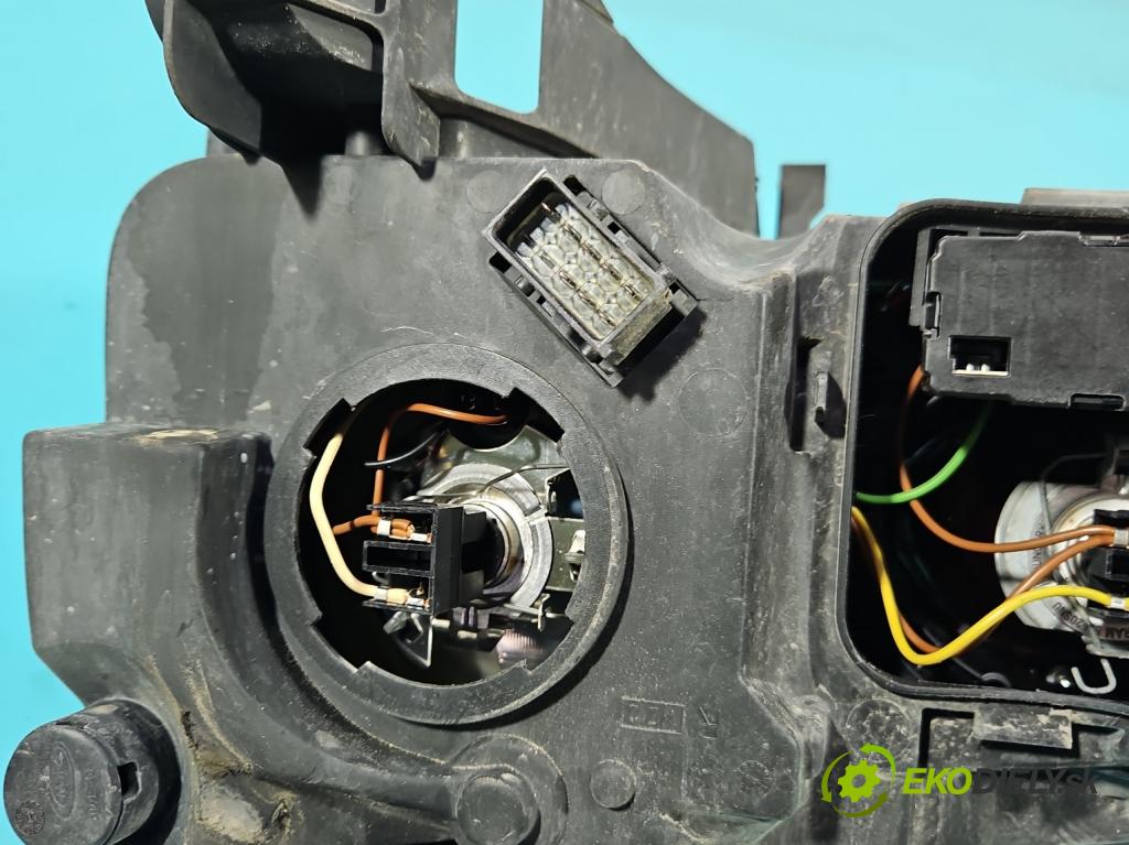 Opel Corsa C 2000-2006 1.2 16V 80 HP manual 59 kW 1229 cm3 3- Reflektor: pravý 0096726 (Svetlo predné pravé)