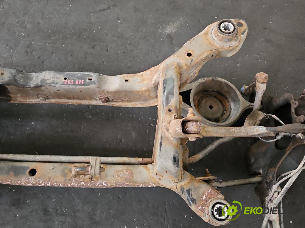 Ford Galaxy Mk2 2006-2015 2.0 tdci 131 hp manual 96 kW 1997 cm3 5- zadní výztuha  (Zadní výztuha)