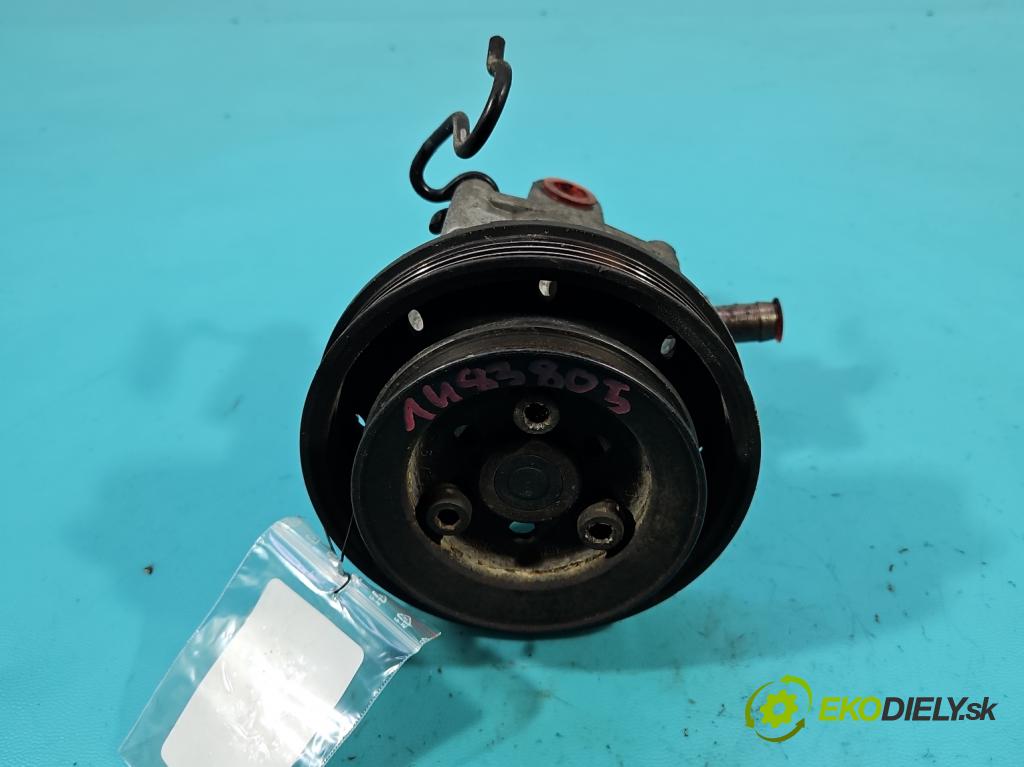 Audi A4 B5 1994-2001 1.6 101 HP manual 74 kW 1595 cm3 4- čerpadlo posilovač 8D0145155L (Servočerpadlo)