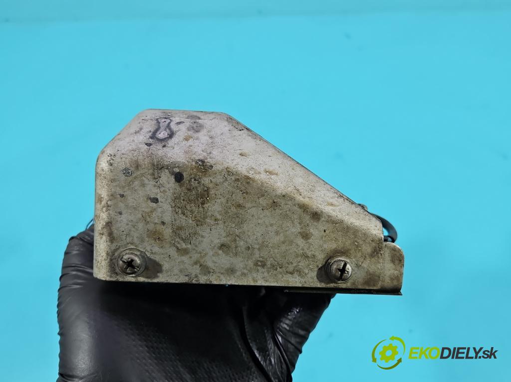 Audi A4 B5 1994-2001 1.6 101 HP manual 74 kW 1595 cm3 4- cievka zapaľovacia 8D0905105 (Zapaľovacia cievka)