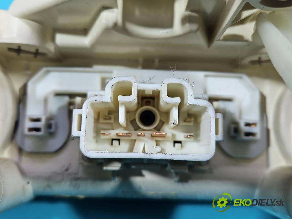 Toyota Corolla E12 2001-2009 1.6 vvti 110 HP manual 81 kW 1598 cm3 5- panel kúrenia 981969