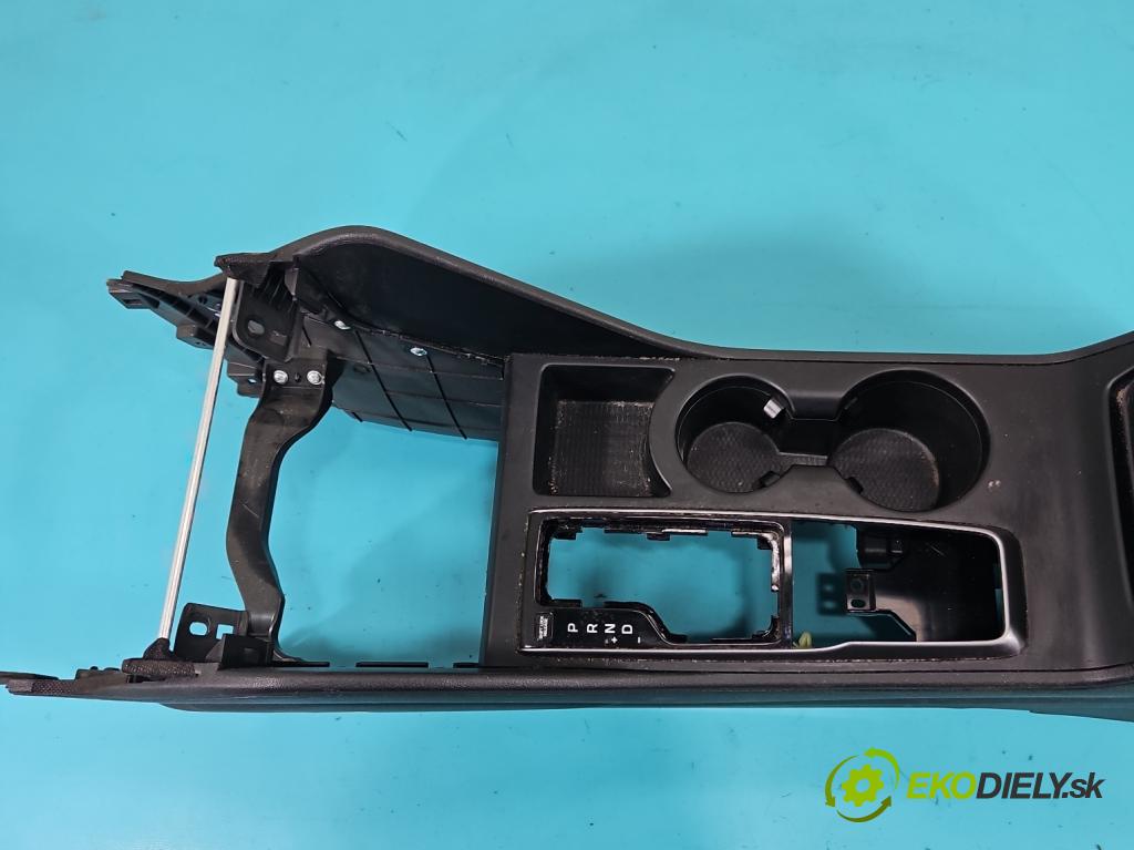 Hyundai Tucson III 2015-2020 2.0 crdi 136 HP automatic 100 kW 1999 cm3 5- operadlo 84601-D3010 (Lakťová opierka)