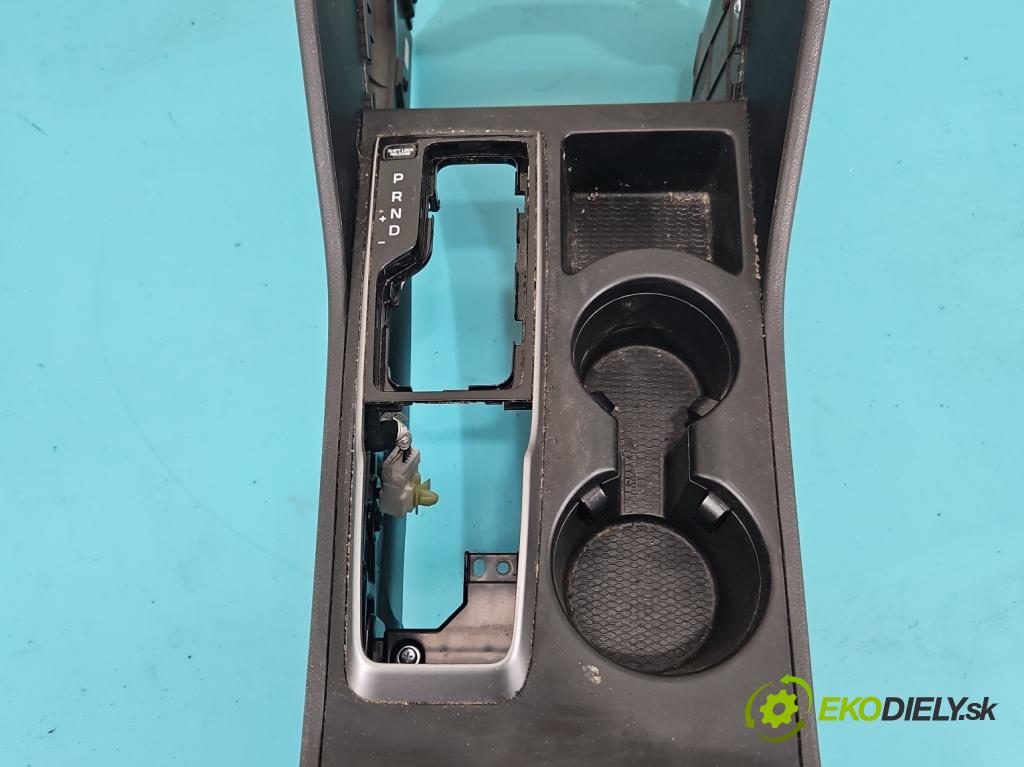 Hyundai Tucson III 2015-2020 2.0 crdi 136 HP automatic 100 kW 1999 cm3 5- operadlo 84601-D3010 (Lakťová opierka)