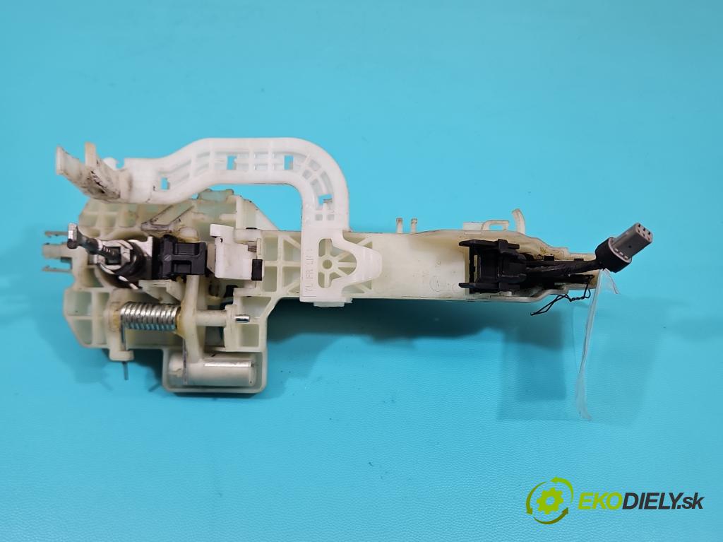 Hyundai Tucson III 2015-2020 2.0 crdi 136 HP automatic 100 kW 1999 cm3 5- rukoväť predné ľavé mimo:  (Kľučka dverí vonkajšia predná ľavá)