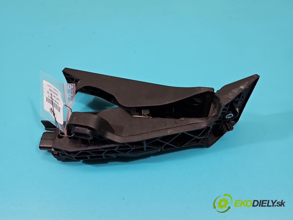 Hyundai Tucson III 2015-2020 2.0 crdi 136hp automatic 100 kW 1999 cm3 5- pedal plyn: potenciometr: 324144-00