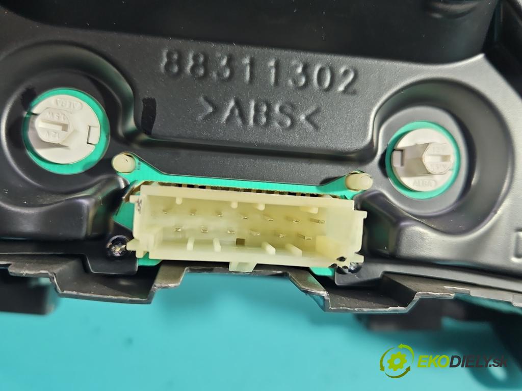 Opel Meriva A 2002-2010 1.8 16v 125 HP automatic 92 kW 1796 cm3 5- prístrojovka/ budíky 13173386YB (Prístrojová doska)