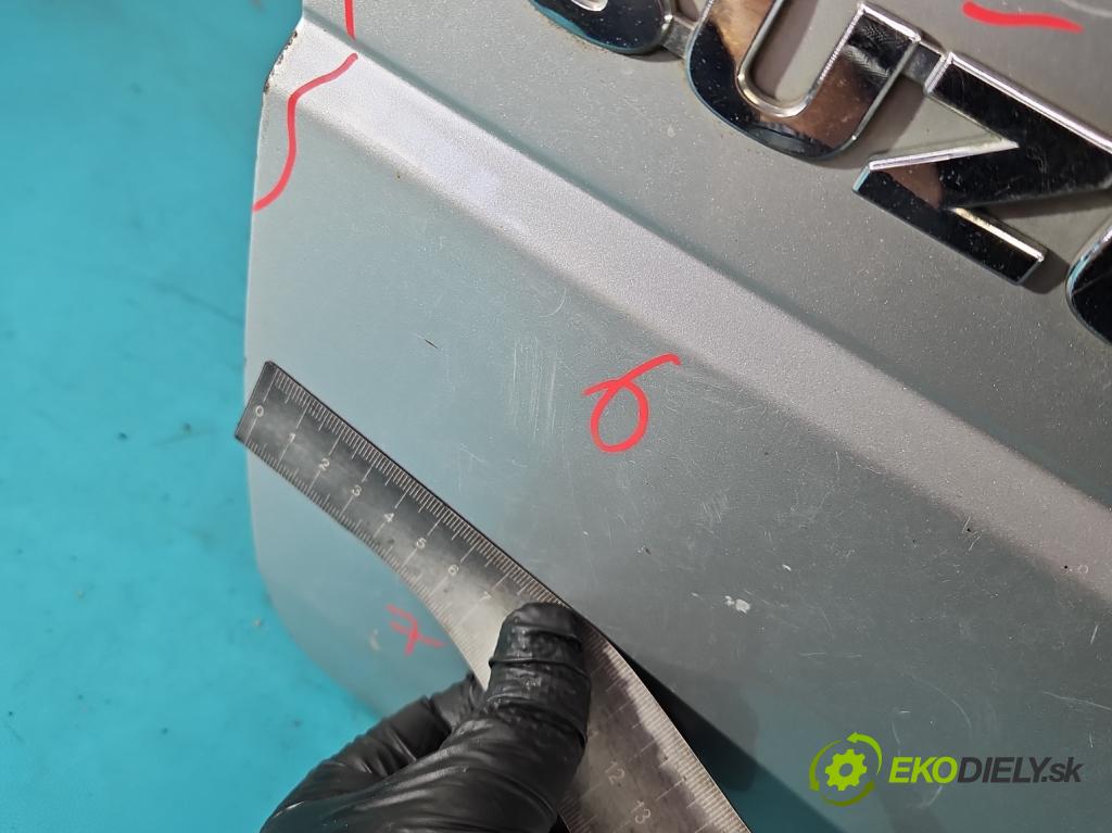 Suzuki Grand Vitara II 2005-2014 2.4 16V 169KM manual 124 kW 2393 cm3 5- zadní kufrové dveře  (Zadní kapota (kufr))