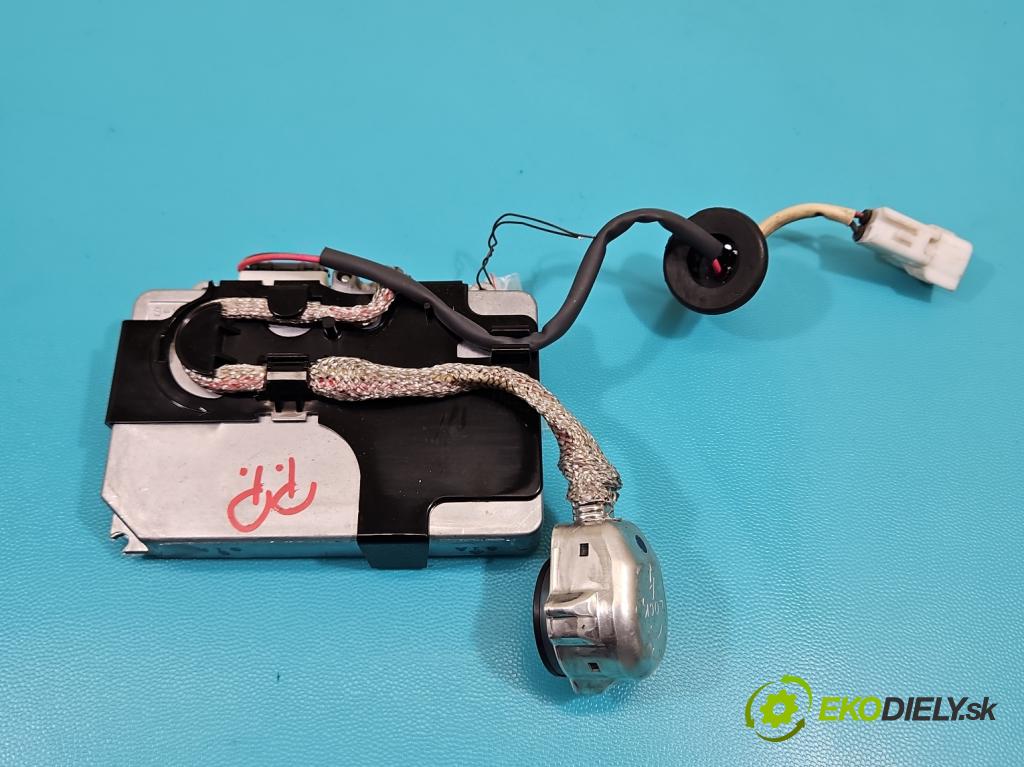 Lexus RX II 2003-2008 3.5 V6 automatic 203 kW 3456 cm3 5- střídač: xenon 85967-51010 (Riadiaca jednotka xenónu)