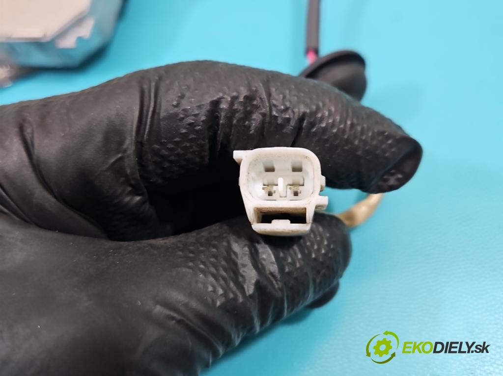 Lexus RX II 2003-2008 3.5 V6 automatic 203 kW 3456 cm3 5- střídač: xenon 85967-51010 (Riadiaca jednotka xenónu)