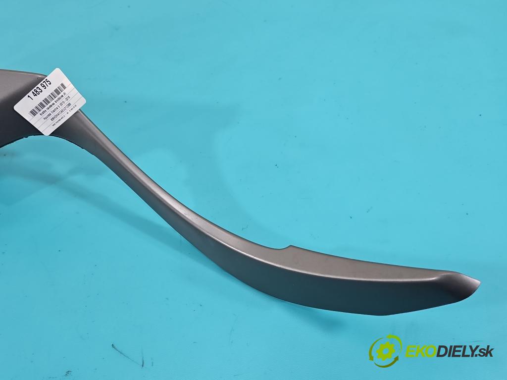 Hyundai Elantra V 2010-2016 1.6 GDI 132  HP manual 97 kW 1591 cm3 4- Mřížka: kúrenia stredová U126853100 (Mriežka kúrenia (fukár))