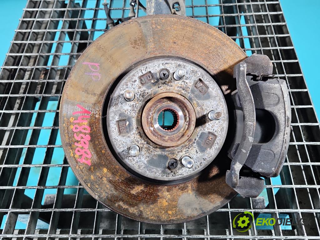 Hyundai Elantra V 2010-2016 1.6 GDI 132 hp manual 97 kW 1591 cm3 4- náboj pravé  (Náboj kola)