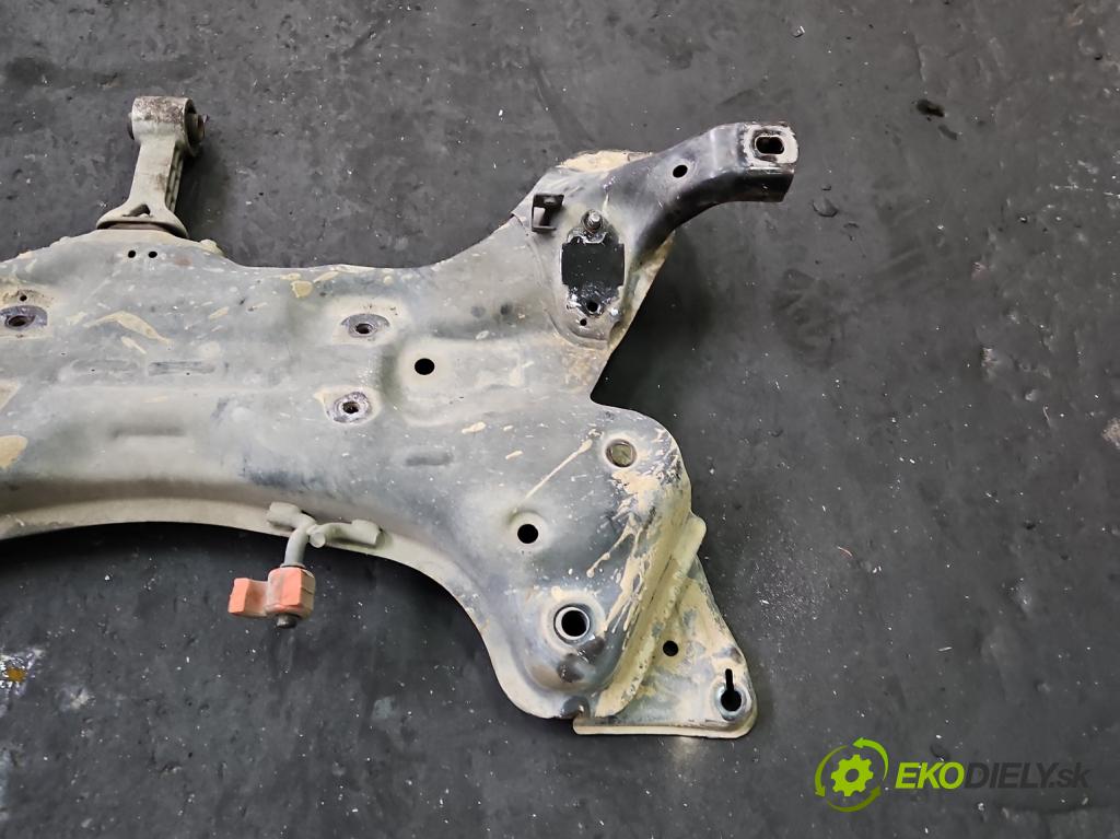 Hyundai Elantra V 2010-2016 1.6 GDI 132 HP manual 97 kW 1591 cm3 4- výstuha motora 62401-3X700