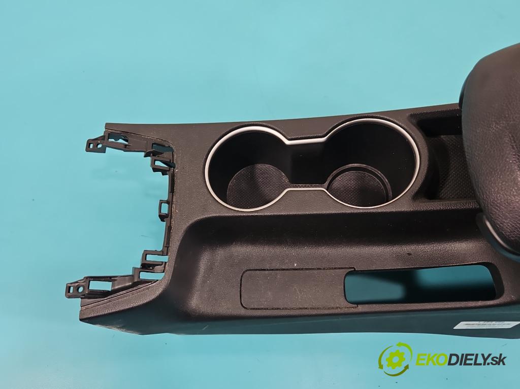 Hyundai Elantra V 2010-2016 1.6 GDI 132  HP manual 97 kW 1591 cm3 4- operadlo 84610-3XAG0RY (Lakťová opierka)