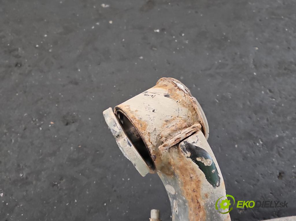 Hyundai Elantra V 2010-2016 1.6 GDI 132 hp manual 97 kW 1591 cm3 4- zadní výztuha  (Zadní výztuha)