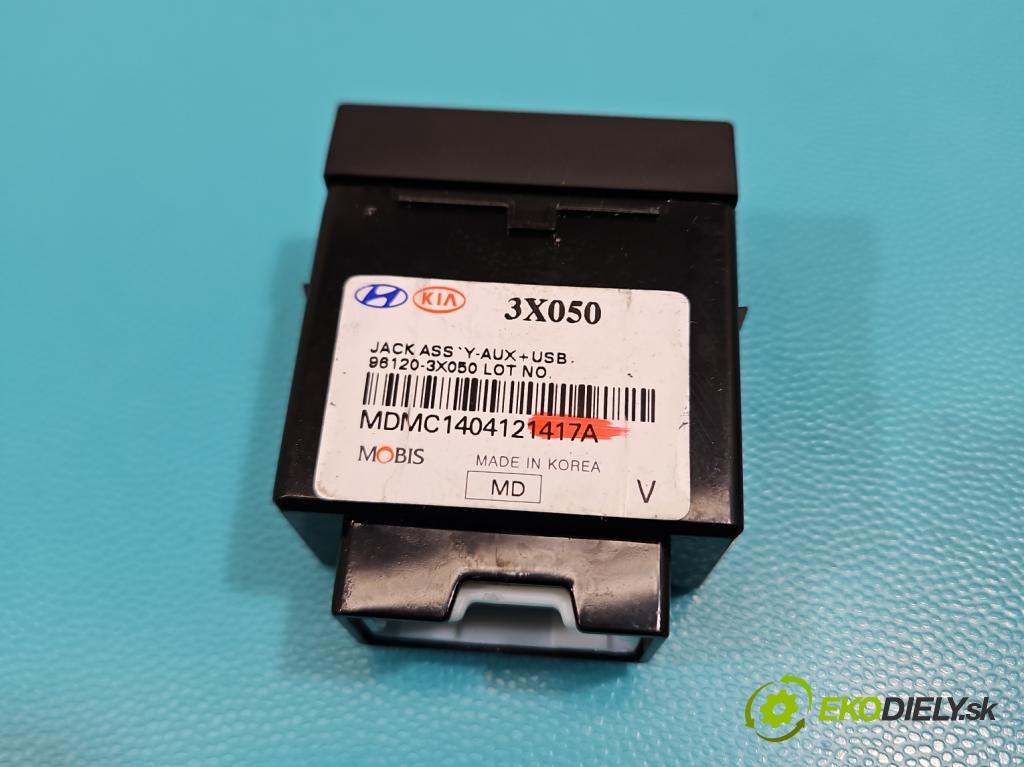 Hyundai Elantra V 2010-2016 1.6 GDI 132 hp manual 97 kW 1591 cm3 4- zásuvka USB 96120-3X050