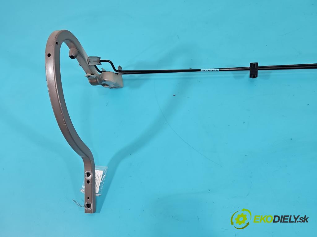 Hyundai Elantra V 2010-2016 1.6 GDI 132  HP manual 97 kW 1591 cm3 4- Závěs: kufrové dvere zadné