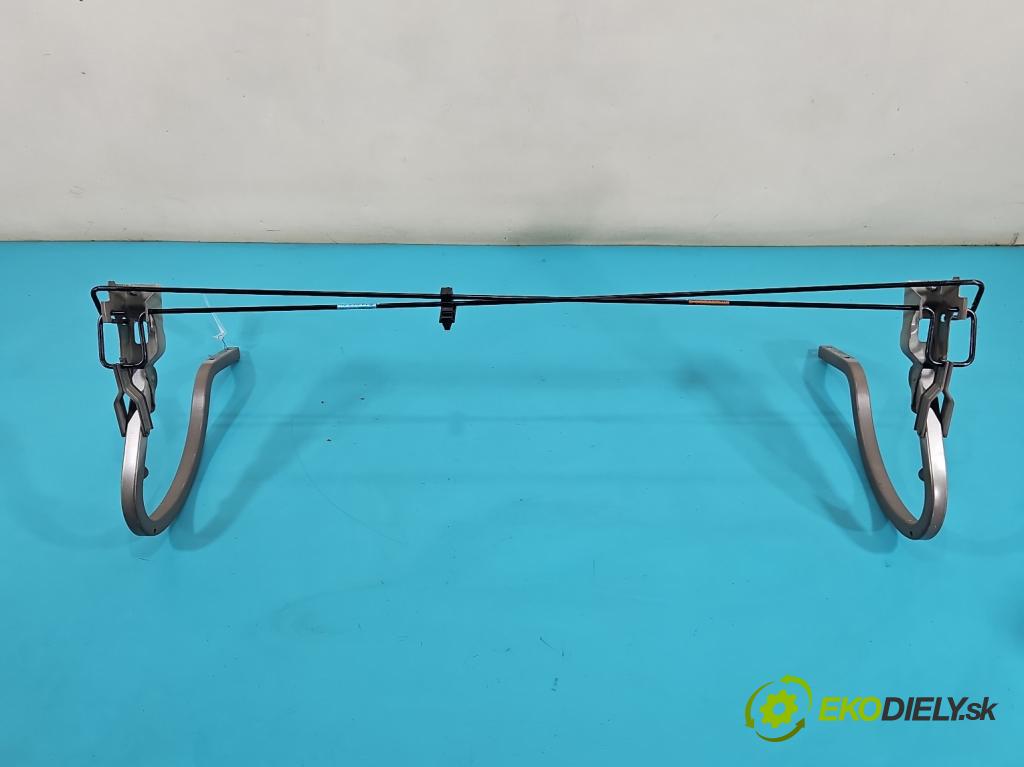 Hyundai Elantra V 2010-2016 1.6 GDI 132  HP manual 97 kW 1591 cm3 4- Závěs: kufrové dvere zadné