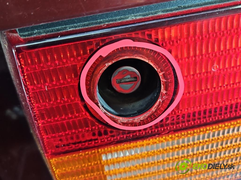 Vw Passat B4 1993-1997 2.0b 116 hp manual 85 kW 1984 cm3 5- zadní kufrové dveře  (Zadní kapota (kufr))