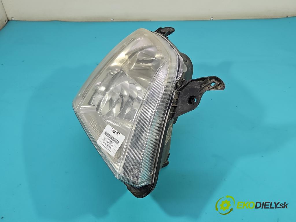 Opel Meriva A 2002-2010 1.8 16v 125 hp automatic 92 kW 1796 cm3 5- světlo pravý  (Pravé přední světlo)