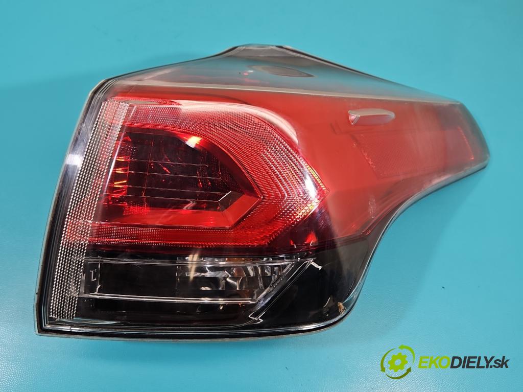 Toyota Rav4 IV 2013-2018 2.0 D4D 143 HP manual 105 kW 1995 cm3 5- svetlo / reflektor zadné pravé 81550-42201 (Kľučka dverí ostatné)