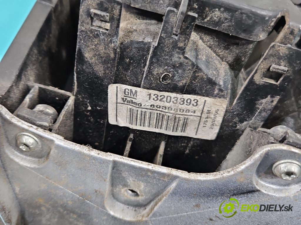 Opel Meriva A 2002-2010 1.8 16v 125 hp automatic 92 kW 1796 cm3 5- světlo zadní levé 13203393 (Klika dveří ostatní)