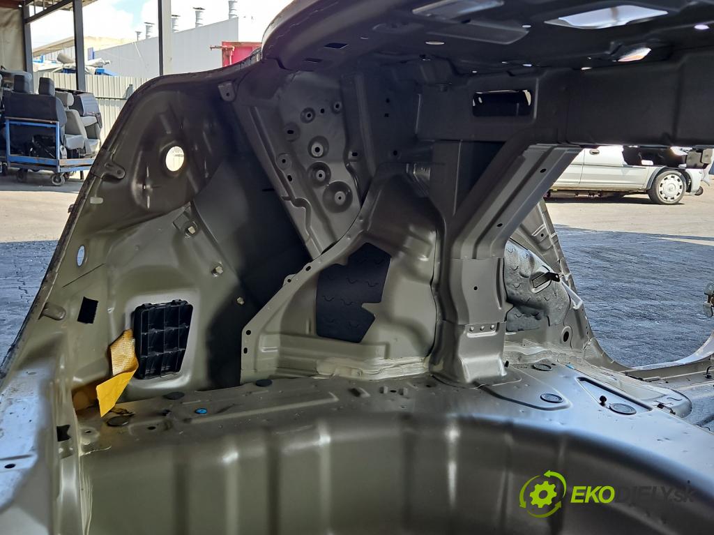 Hyundai Elantra V 2010-2016 1.6 GDI 132 hp manual 97 kW 1591 cm3 4- blatnik zadní levý