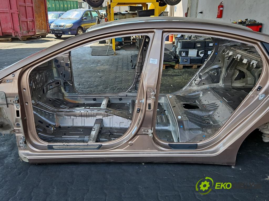 Hyundai Elantra V 2010-2016 1.6 GDI 132 hp manual 97 kW 1591 cm3 4- práh levý  (Karoserie ostatní)