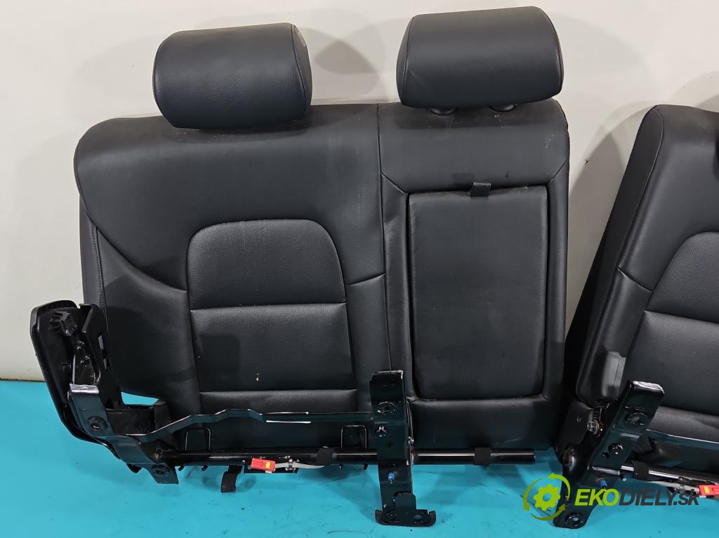 Hyundai Tucson III 2015-2020 2.0 crdi 136 HP automatic 100 kW 1999 cm3 5- Pohovka: zadné  (Sedadlo)