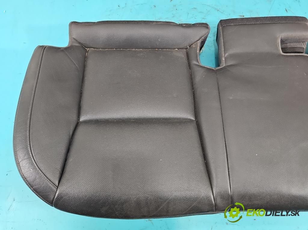 Hyundai Tucson III 2015-2020 2.0 crdi 136 HP automatic 100 kW 1999 cm3 5- Pohovka: zadné  (Sedadlo)