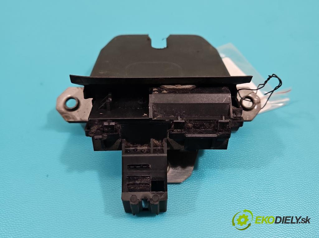 Ford Mondeo Mk4 2007-2014 2.0 tdci 140 hp manual 103 kW 1997 cm3 5- zámek kufrových dveří zadní 8M51-R442A66-EC