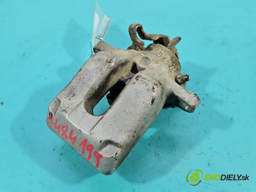 Peugeot 407 2.0 16V 140 HP manual 103 kW 1997 cm3 5- brzdič zadné pravý  (Kľučka dverí ostatné)