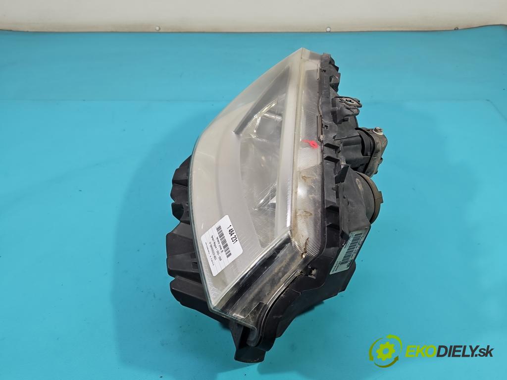 Renault Megane II 2003-2008 1.5 dci 82 HP manual 60 kW 1461 cm3 5- Reflektor: pravý 89307000 (Svetlo predné pravé)
