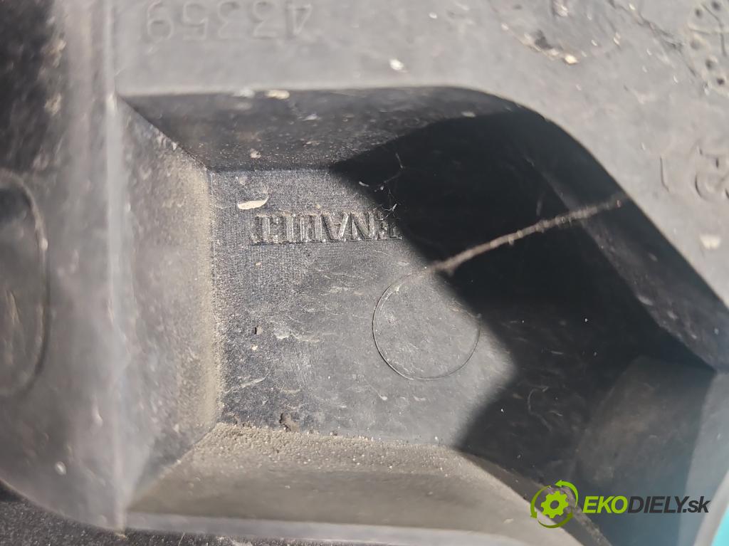 Renault Megane II 2003-2008 1.5 dci 82 hp manual 60 kW 1461 cm3 5- stěna přední 8200137495 (Přední výztuha)