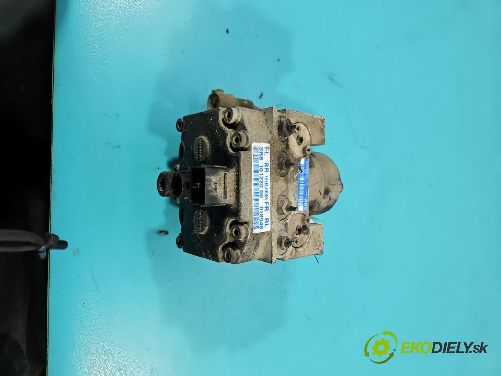 Land rover Freelander I 1998-2006 1.8 16v 120 HP manual 88 kW 1796 cm3 3- čerpadlo abs 4784070300 (Pumpa ABS)