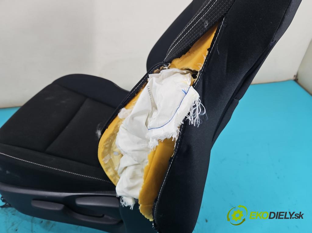 Toyota Rav4 IV 2013-2018 2.0 D4D 143 HP manual 105 kW 1995 cm3 5- Sedačka ľavý  (Sedadlo)