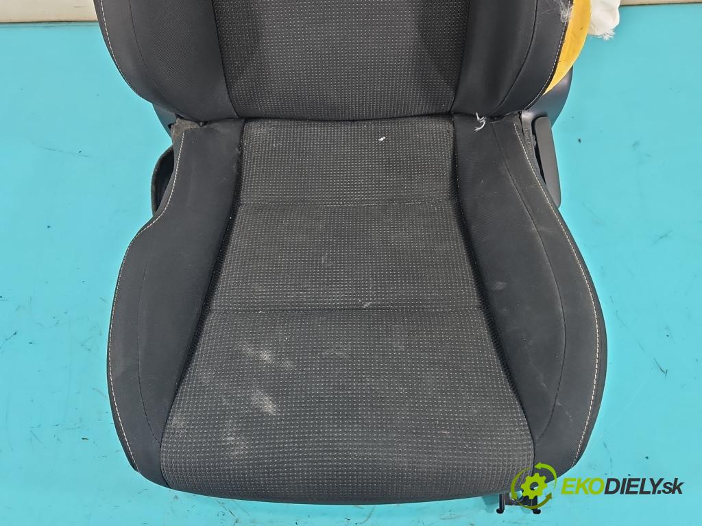 Toyota Rav4 IV 2013-2018 2.0 D4D 143 HP manual 105 kW 1995 cm3 5- Sedačka ľavý  (Sedadlo)