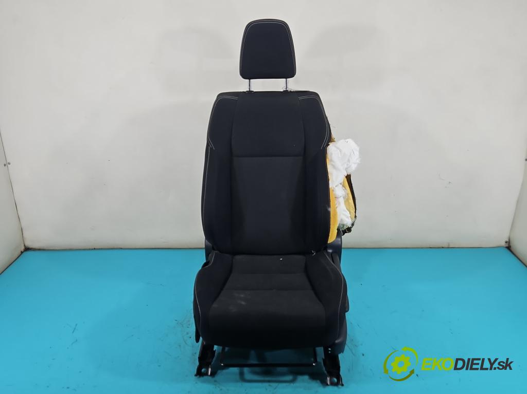 Toyota Rav4 IV 2013-2018 2.0 D4D 143 HP manual 105 kW 1995 cm3 5- Sedačka ľavý  (Sedadlo)