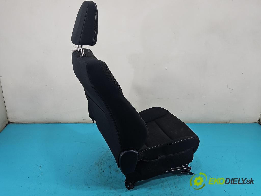 Toyota Rav4 IV 2013-2018 2.0 D4D 143 HP manual 105 kW 1995 cm3 5- Sedačka ľavý  (Sedadlo)