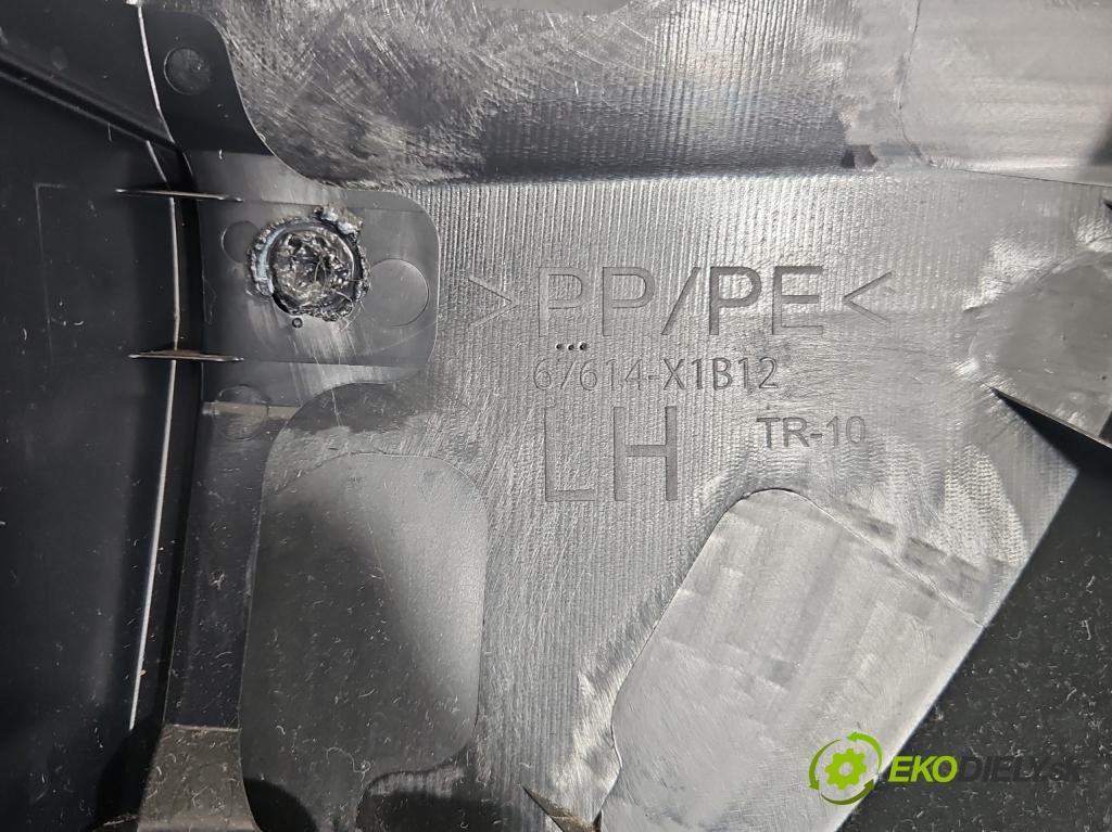 Toyota Rav4 IV 2013-2018 2.0 D4D 143 hp manual 105 kW 1995 cm3 5- Tapacír: dveře zadní levé