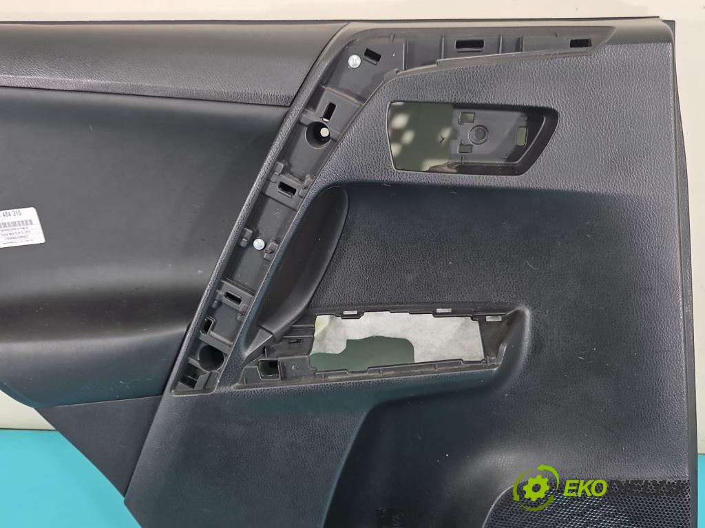 Toyota Rav4 IV 2013-2018 2.0 D4D 143 hp manual 105 kW 1995 cm3 5- Tapacír: dveře zadní levé