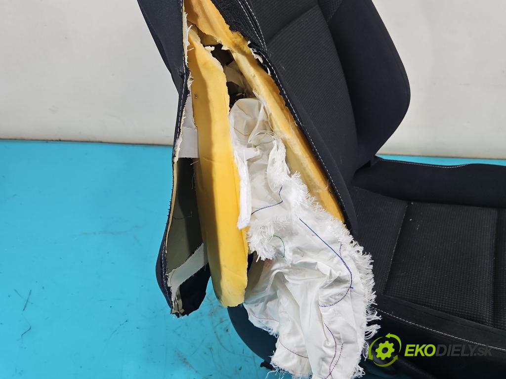 Toyota Rav4 IV 2013-2018 2.0 D4D 143 HP manual 105 kW 1995 cm3 5- Sedačka pravý  (Sedadlo)