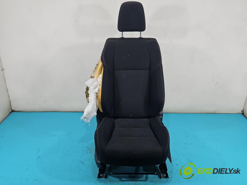 Toyota Rav4 IV 2013-2018 2.0 D4D 143 HP manual 105 kW 1995 cm3 5- Sedačka pravý  (Sedadlo)