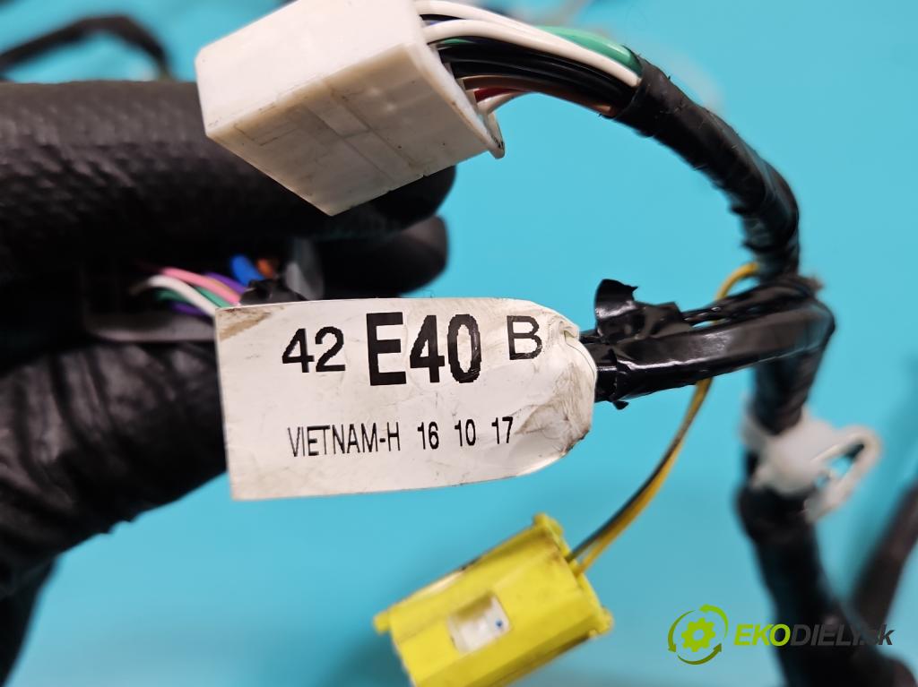 Toyota Rav4 IV 2013-2018 2.0 D4D 143 HP manual 105 kW 1995 cm3 5- Zväzok: dvere predné pravých 82151-42E40B