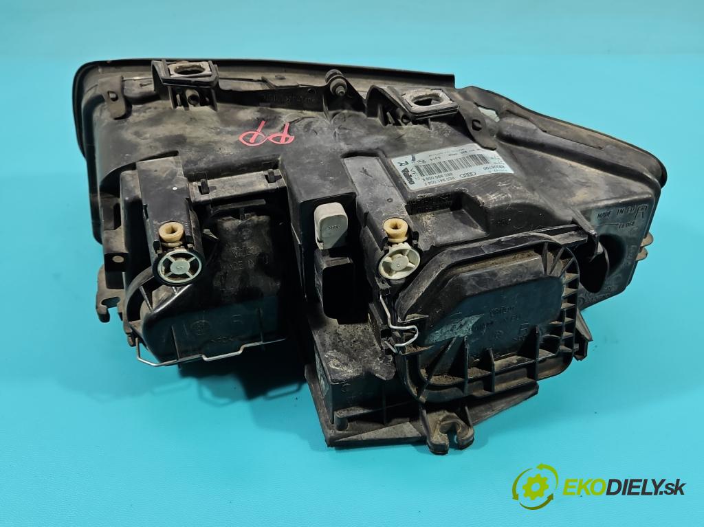 Audi A4 B6 2000-2004 2.0 20V 131 hp manual 96 kW 1984 cm3 4- světlo pravý 8E0941004F (Pravé přední světlo)
