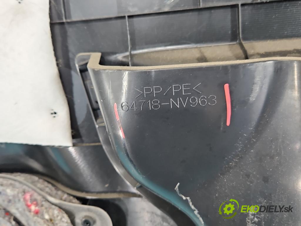 Toyota Rav4 IV 2013-2018 2.0 D4D 143 hp manual 105 kW 1995 cm3 5- Tapacír: kufra: levé 64718-NV963