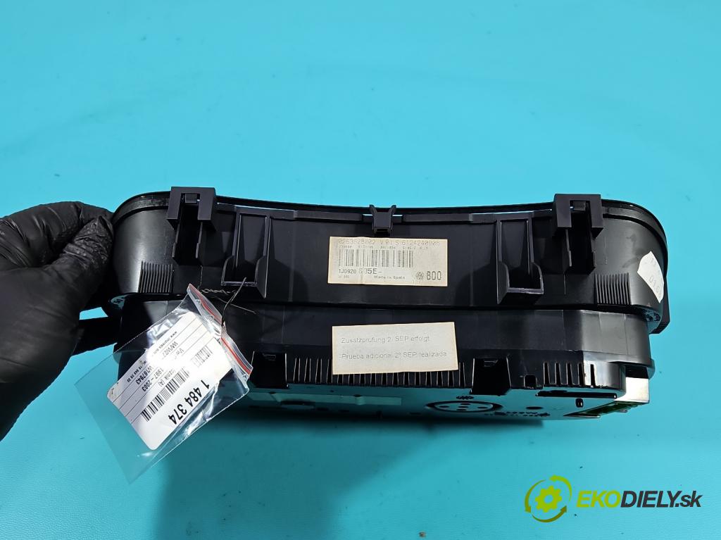 Vw Golf IV 1997-2003 1.9 tdi 90 HP manual 66 kW 1896 cm3 5- prístrojovka/ budíky 1J0920805E (Prístrojová doska)