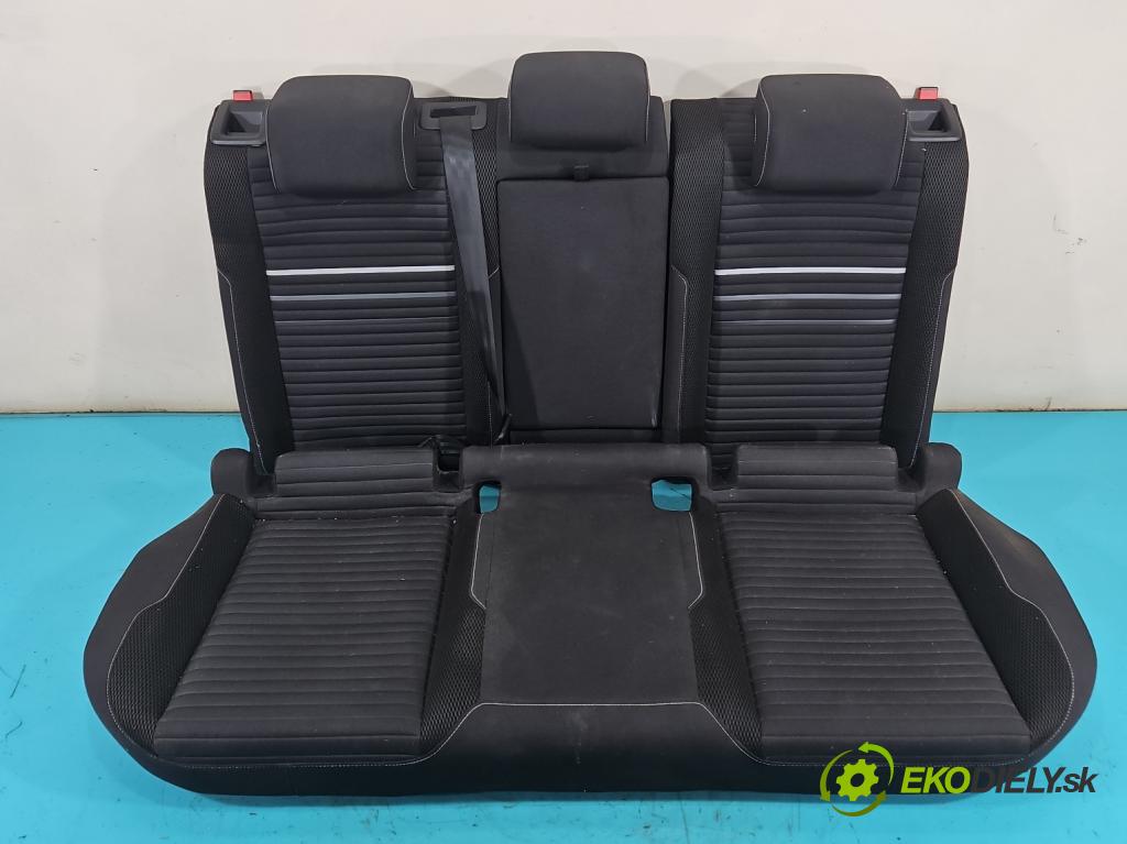 Vw Golf VII 2012-2020 1.4 TSI 150 HP automatic 110 kW 1395 cm3 5- Pohovka: zadné  (Sedadlo)