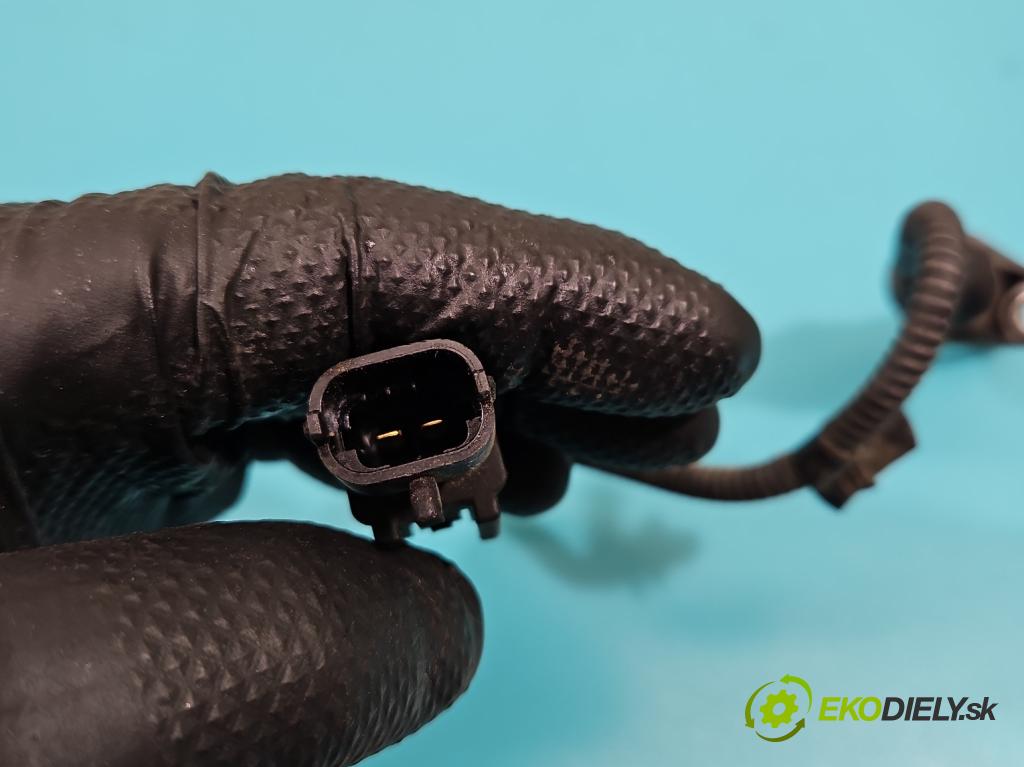 Hyundai Elantra V 2010-2016 1.6 GDI 132 hp manual 97 kW 1591 cm3 4- snímač pozice: hřídel klikový 39180-2B000 (Snímač polohy klikového hřídele)