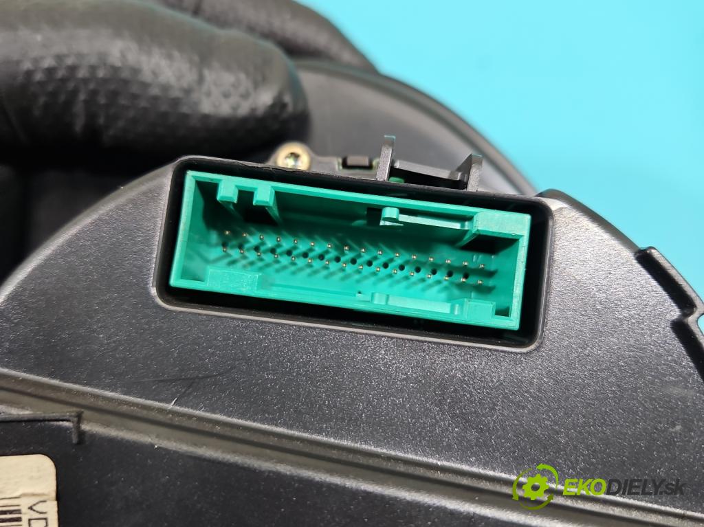 Vw Passat B5 1995-2005 1.9 tdi 131 HP manual 96 kW 1896 cm3 4- prístrojovka/ budíky 3B0920825A (Prístrojová doska)